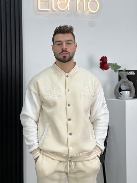 Men Letter Graphic Colorblock Striped Trim Varsity Jacket MENJ148