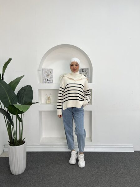 Women's Casual Loose Contrast Color Striped  Sweater WOB170