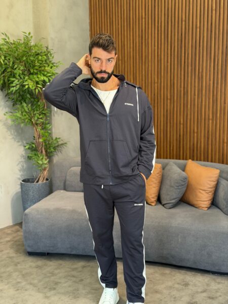 Everyday Comfort Tracksuit Set Men-770